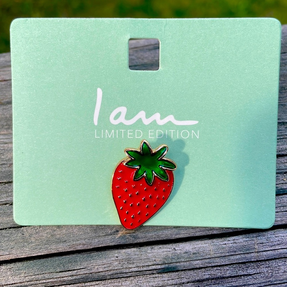 ⚜️I Am Red Strawberry Pin with Gold Accents! NWT!